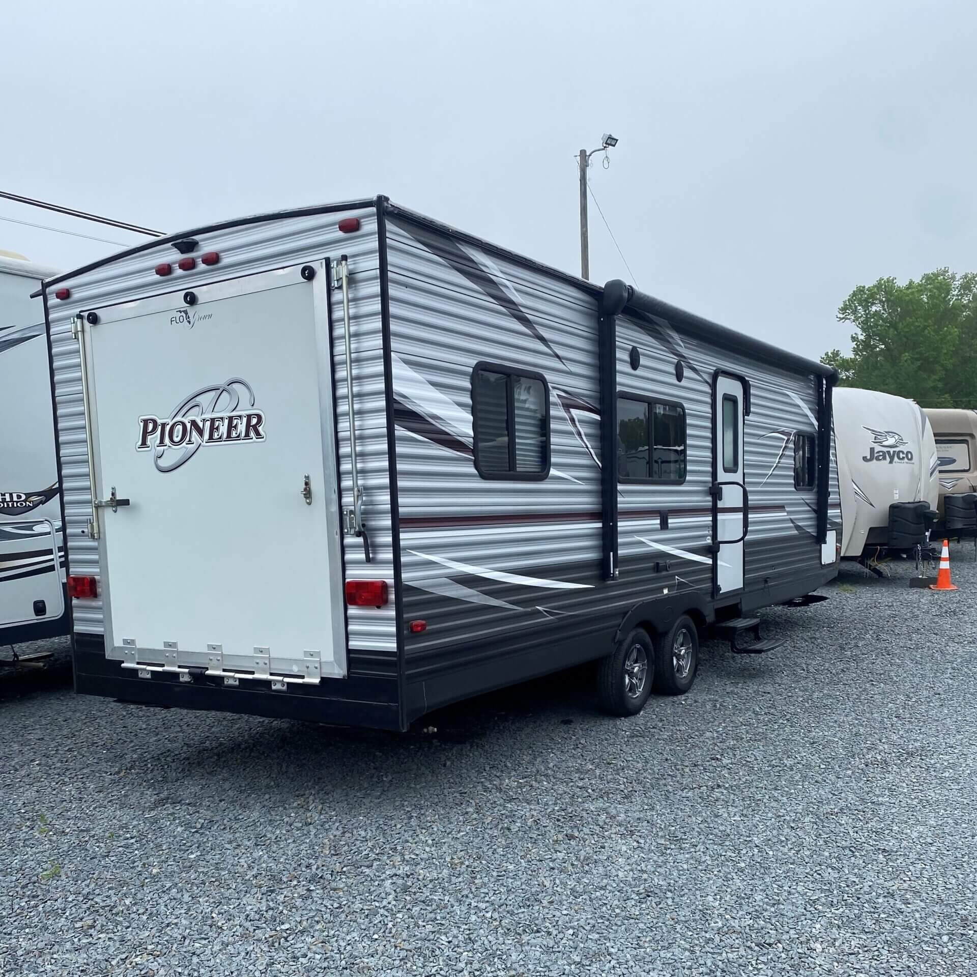 Pioneer Rv For Campers For Sale 2